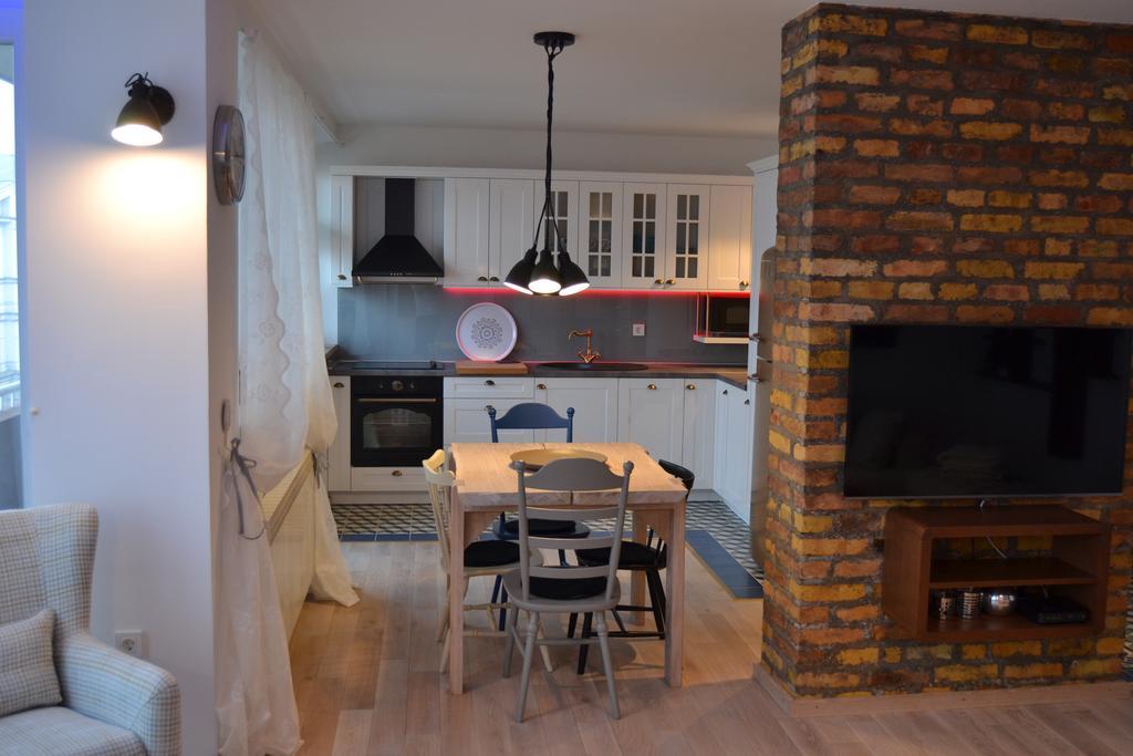 Apartment Drustveni Dom Сараево Стая снимка